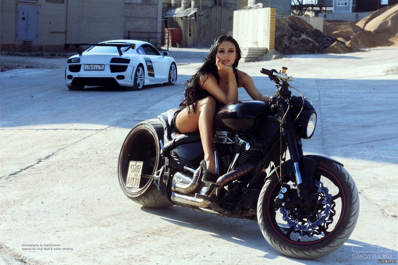 Sexy model Brunettes on a motorcycle in Bucaramanga